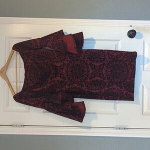 VENUS Black and Burgundy Long Sleeve Dress